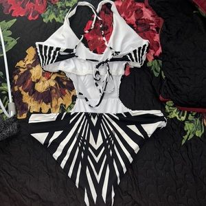 One piece bathing suit